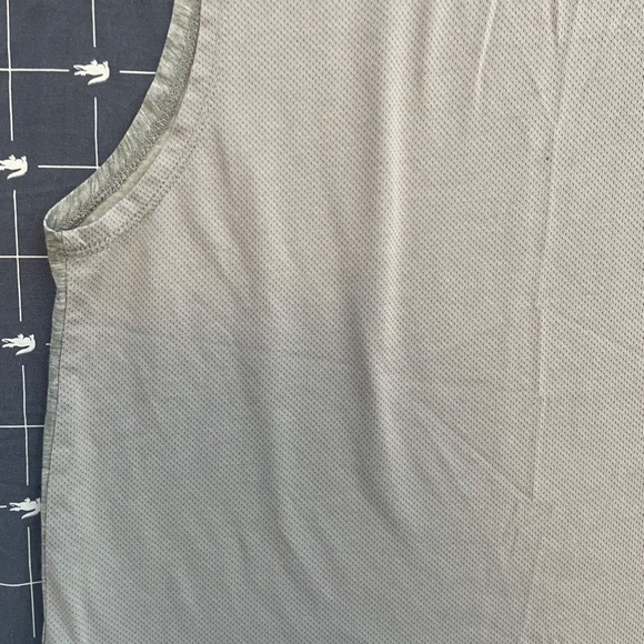 Nike running dry-fit top size XS - Picture 5 of 6